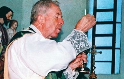 Emissora de Caxias do Sul transmite beatificao do padre Joo Schiavo