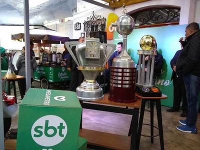 Estúdio de Inverno do SBT recebe representantes da dupla Grenal Estúdio de Inverno do SBT recebe representantes da dupla Grenal