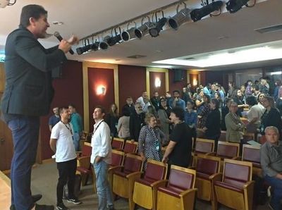 Flvio Nerva questiona tecnologia em relao  mudana de comportamento