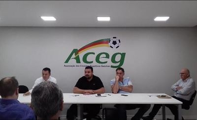 Após um ano de seu falecimento, Ricardo Vidarte dá nome a auditório da Aceg Após um ano de seu falecimento, Ricardo Vidarte dá nome a auditório da Aceg