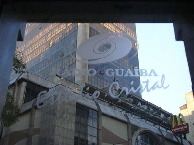 Rádio Guaíba celebra aniversário com convidados no estúdio Cristal Rádio Guaíba celebra aniversário com convidados no estúdio Cristal