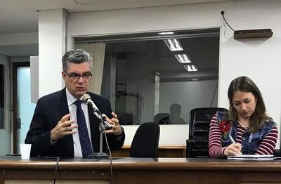 Violência contra jornalistas e fake news pautam painel da ARI Violência contra jornalistas e fake news pautam painel da ARI