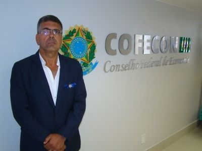 Economista Lauro Chaves Neto palestra em evento do Corecon-RS e BRDE