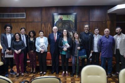 Novos membros do Conselho do Jornal da Universidade, da Ufrgs, tomam posse Novos membros do Conselho do Jornal da Universidade, da Ufrgs, tomam posse
