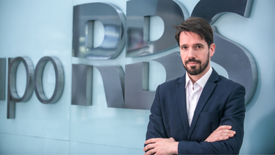 Leonardo Pérsigo: Sempre de malas prontas Leonardo Pérsigo: Sempre de malas prontas