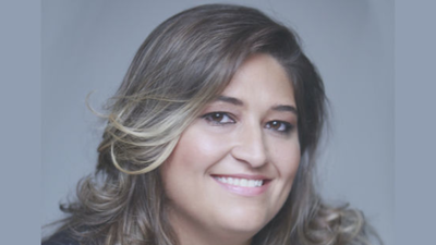 Renata Schenkel: Com humor e dedicação Renata Schenkel: Com humor e dedicação