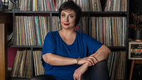 Integrando o projeto 'A História do Disco', da jornalista Bruna Paulin, 'Sarau Meus Discos e Nada Mais' inicia às 19h com discotecagem do DJ Damon Meyer