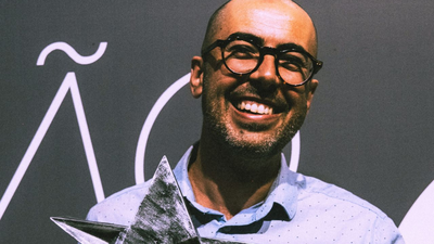 Marlon Abrahão de Souza Santos: um nerd da propaganda com orgulho Marlon Abrahão de Souza Santos: um nerd da propaganda com orgulho
