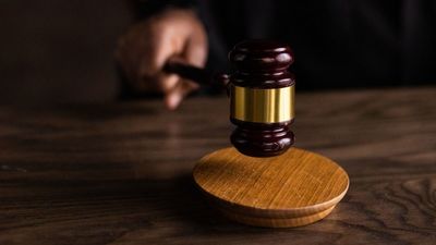 Justiça condena Zero Hora e jornalista Rosane de Oliveira a indenizar ex-presidente do TJRS por danos morais Justiça condena Zero Hora e jornalista Rosane de Oliveira a indenizar ex-presidente do TJRS por danos morais