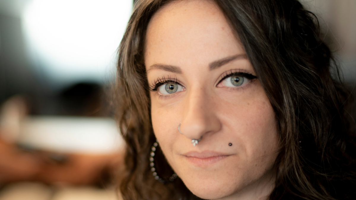 Monique Sabater: Criatividade do set ao bloco de rua