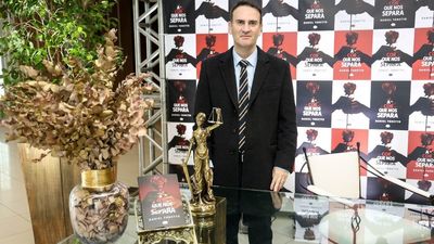 Obra de Daniel Tonetto alcana marca de fico mais vendida no Brasil