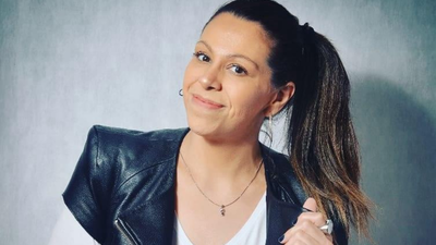 "Todo ponto de vista  visto de um ponto"